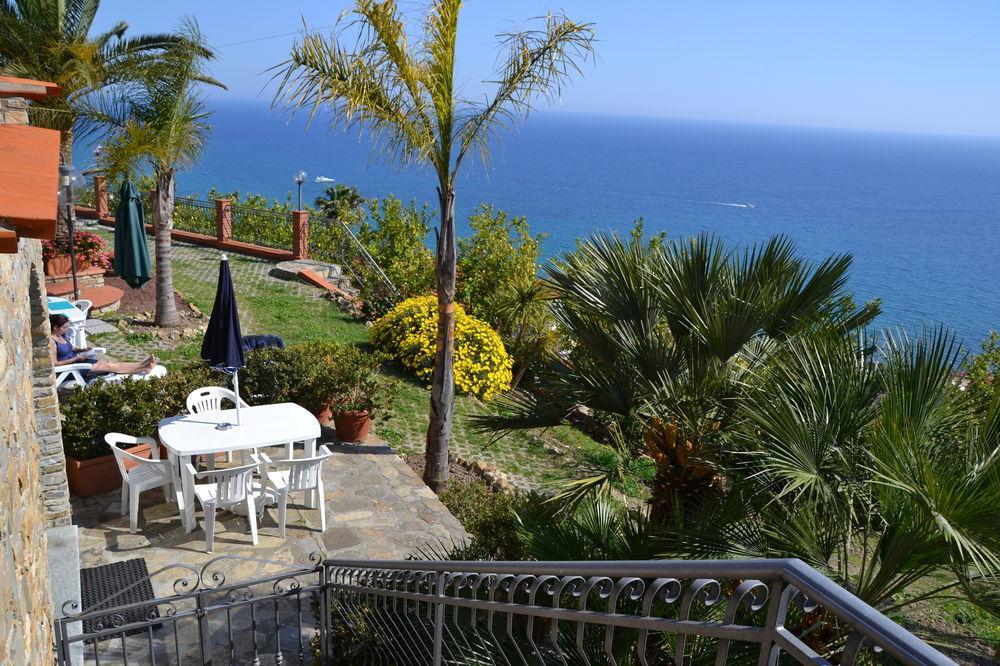 Le Terrazze Appartamenti Vacanze Sanremo Dış mekan fotoğraf