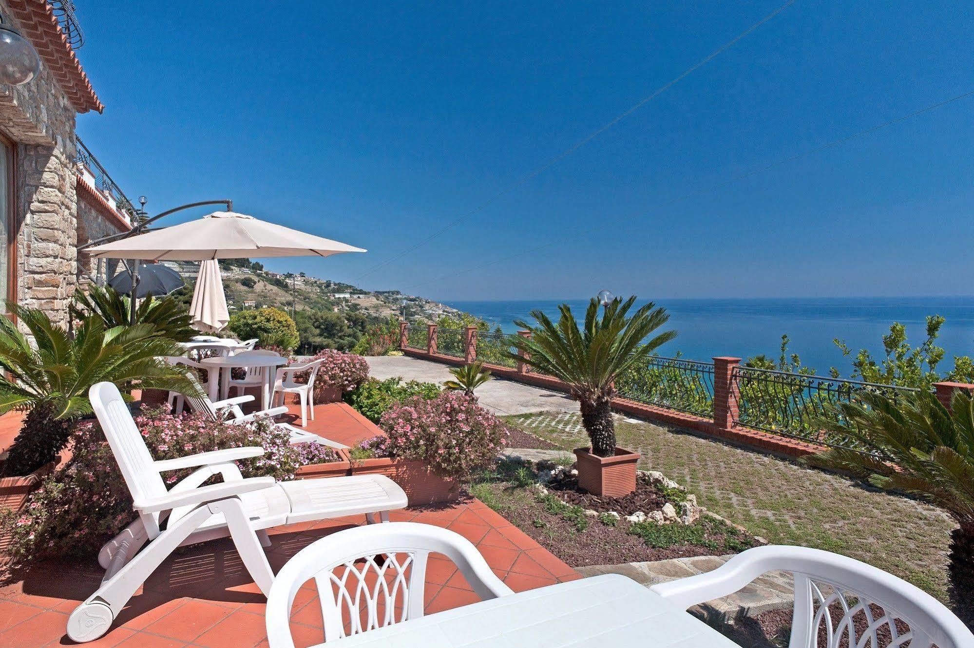 Le Terrazze Appartamenti Vacanze Sanremo Dış mekan fotoğraf