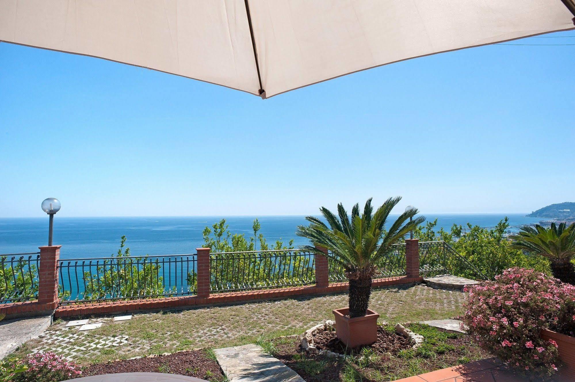 Le Terrazze Appartamenti Vacanze Sanremo Dış mekan fotoğraf